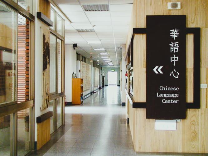港媒:获国会支持,美国拟成立公开翻译中心专门翻译中国资料